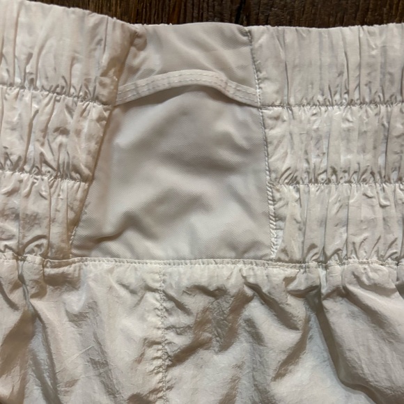 EUC Free People Movement The Way Home Short;White; High Waisted; Lined; Womens M - Picture 6 of 8